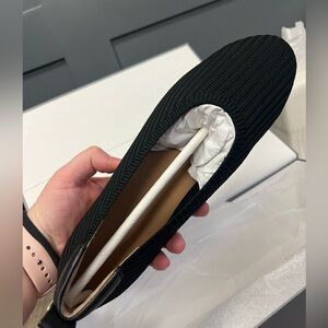 Everlane black flats